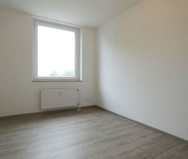 ** Modernisierte 2-Zi-Wohnung mit Wohnküche und Loggia in beliebter... - Photo 5