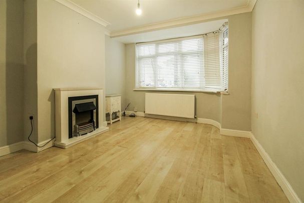 3 bedroom semi-detached house to rent - Photo 1