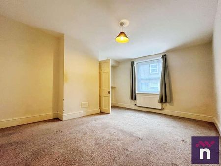 Vicarage Mews, Warminster, BA12 - Photo 3