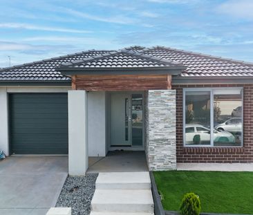 NEAR-NEW, GRAND & SPACIOUS 3-BEDROOM HOME IN TARNEIT, CLOSE TO SHOP... - Photo 6