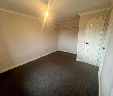 Sunbury Court, Shoeburyness, Southend-on-sea, Essex, SS3 - Photo 1