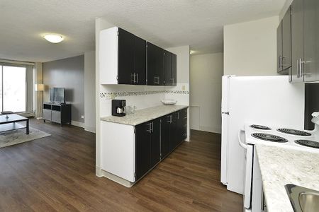 1304 11th Street SW, Calgary - Photo 2