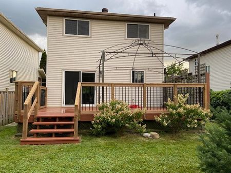 For Lease - 16 Rosenfeld Drive, Barrie, Ontario - Photo 3