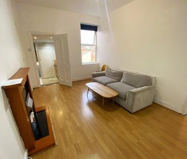 3 bedroom flat to rent - Photo 1