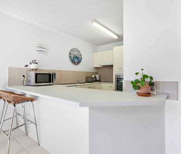 FURNISHED Two Bedroom Apartment in Coolum Beach! - Photo 3