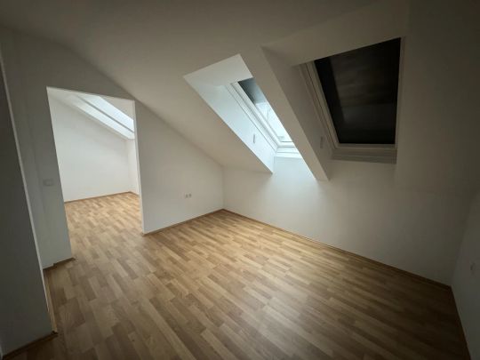 3-Zimmer-Wohnung mit Balkon in der Steinfeldgasse! Unbefristet! - Photo 1