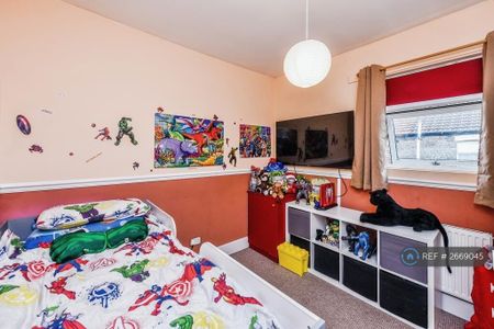 2 bedroom terraced house to rent - Photo 5