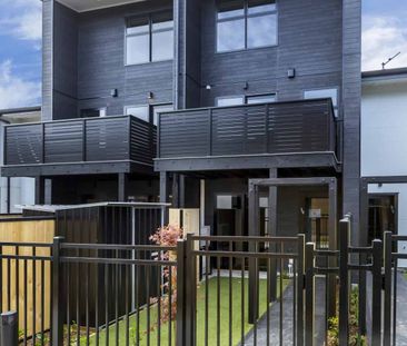 9/10 Rainey Grove, Taita - Photo 1