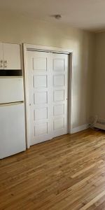 1 1/2 rénové à Dorval près des services - Photo 3