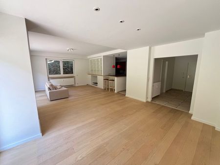 Verhuur appartement 2 kamers, 166m² - Photo 3