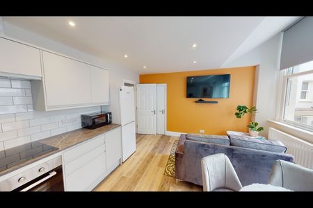 Room in a Shared Flat, St. Nicholas Street, BS1 - Photo 2