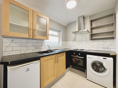 Studio to rent - Photo 5