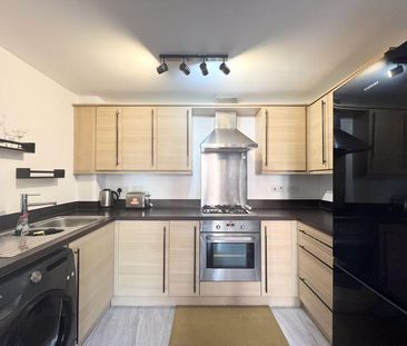 2 bedroom apartment to rent - Photo 4