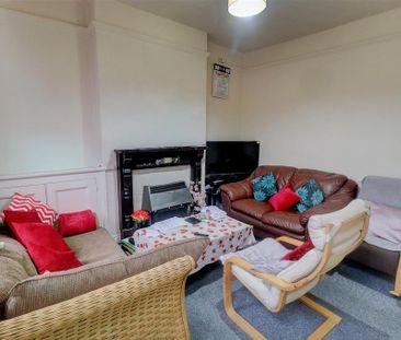 2 bedroom terraced house to rent - Photo 3