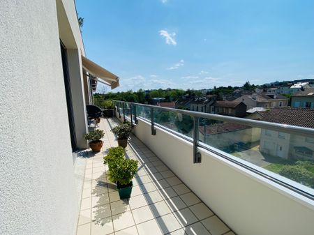 Location Appartement 6 pièces 164m² LIMOGES 87000 - Photo 2