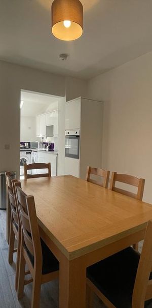 1 bed house share to rent in Queen Victoria Road, Burnley, BB10 - Photo 1