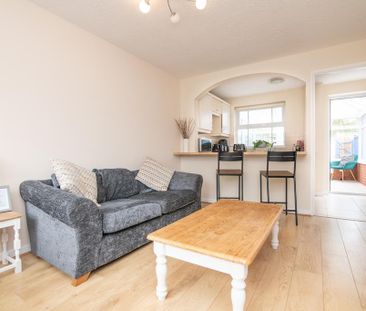 2 bedroom terraced house to rent - Photo 1