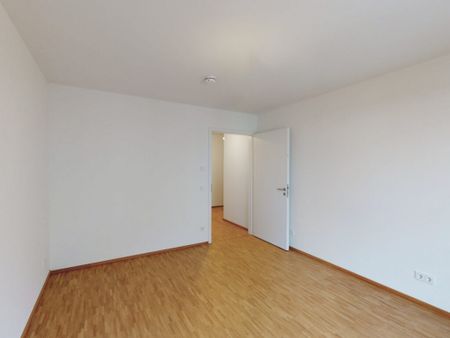 Ein Neubau für das Leben im Quartier mit großzügigem Wohnbereich und Balkon - Photo 4