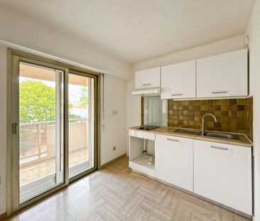 Location Appartement 1 pièce 24m² ANTIBES 06600 - Photo 4