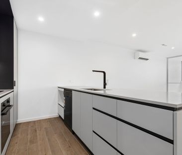 Stunning Fully Furnished 3-Bedroom Apartment in the Award-Winning M... - Photo 6