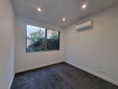 1 / 6 Prince Edward Avenue, McKinnon - Photo 4