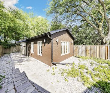 For Lease - 8 Fraserton Crescent, Toronto, Ontario - Photo 5