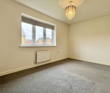 2 bedroom end of terrace house to rent - Photo 1