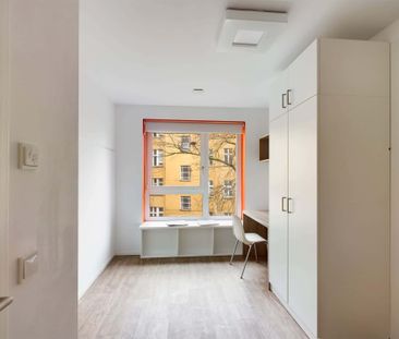 Students Only - Private room in shared apartment for 3 students, Ne... - Foto 1