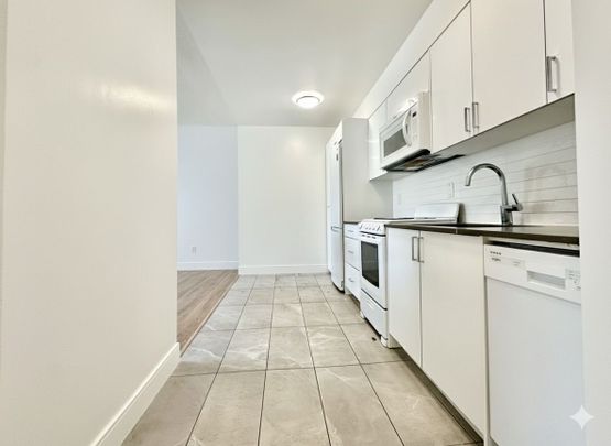 For Lease - 990 Avenue Road Unit# 108, Toronto, Ontario - Photo 1