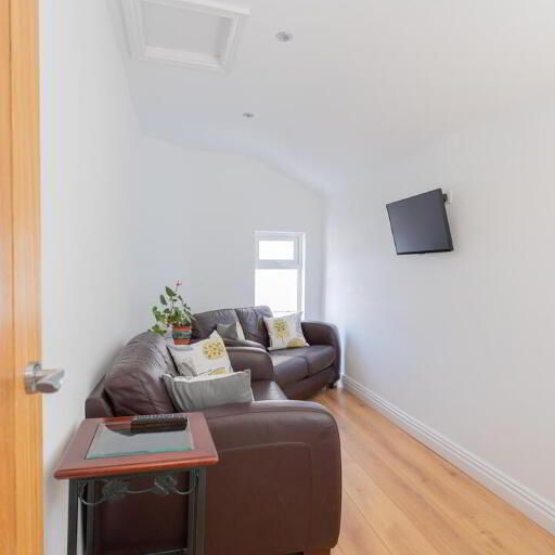 Room 5, 342 Woodstock Road, Belfast, BT6 9DP - Photo 1