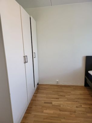 Trondheimsgatan, Kista - Photo 1