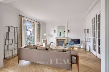Location appartement, Paris 4ème (75004), 5 pièces, 163 m², ref 86682854 - Photo 2