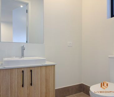 Adelaide CBD - Photo 2