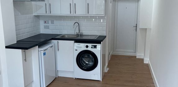 Studio Flat, Belsize Road, NW6 - Photo 2