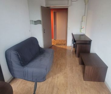 Location Appartement 2 pièces 31m² - Photo 2