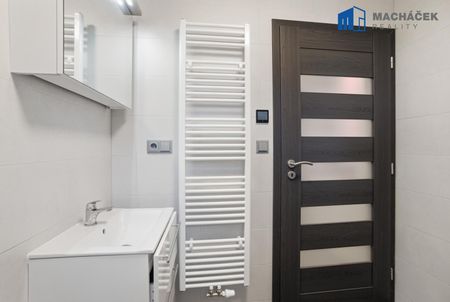 Pronájem bytu 5+1 a více 203 m² - Photo 5