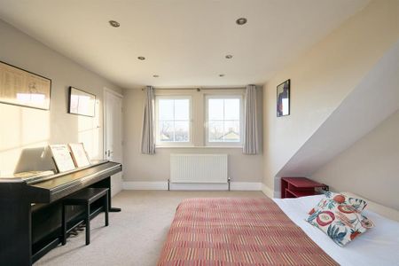 3 bedroom terraced house to rent - Photo 5