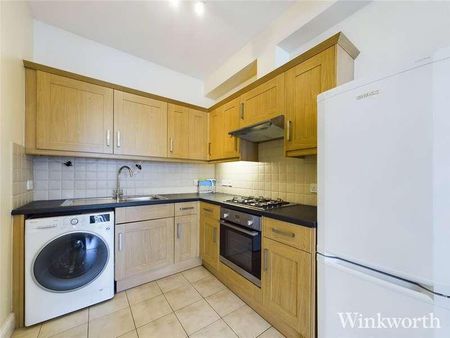 Grosvenor Parade, Uxbridge Road, Ealing, London, Uk, W5 - Photo 3