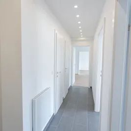 Helle, komplett sanierte 3-Zimmer-Wohnung - ideal für 2er- oder 3er-WG - Photo 2