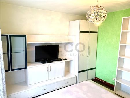 RECO Apartament cu 3 camere de inchiriatRogerius Etaj 1,73 mp - Photo 3