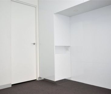 Exceptional 1 bedder with 1 study near Flagstaff garden - Photo 2