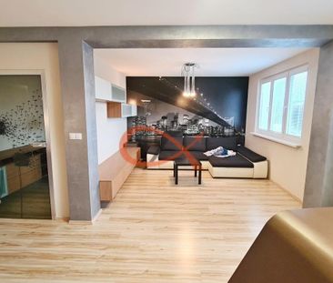 Pronájem bytu 2+1 74 m2 - Fotografie 5