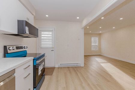 For Lease - 2289 Munn's Avenue, Oakville, Ontario - Photo 5