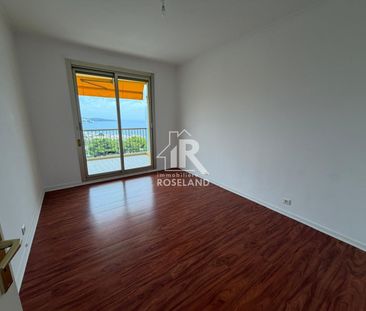 Location Appartement 4 pièces 98m² NICE 06200 - Photo 3