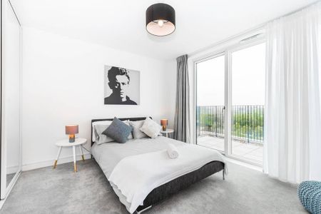 3 bedroom flat to rent - Photo 3