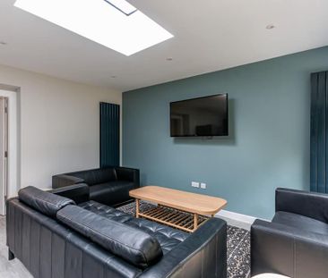 7 bedroom flat share to rent - Photo 2