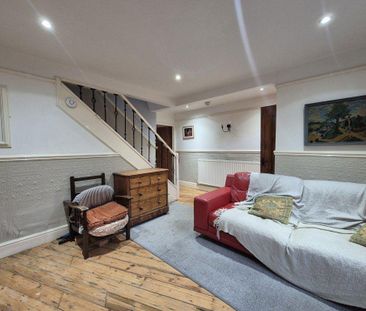 2 bedroom semi-detached house to rent - Photo 3