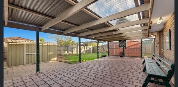 Solid 3 Bedroom Home For Lease in Bellbridge Estate!! - Photo 2