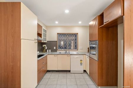 3 Bedroom Townhouse in New Lynn - Photo 3