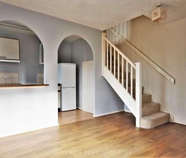 Boscombe Road, Worcester, KT4 - Photo 2